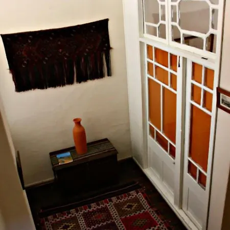 ベッド・アンド・ブレックファスト Odyssey