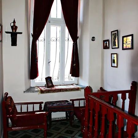 Odyssey Bed and Breakfast *