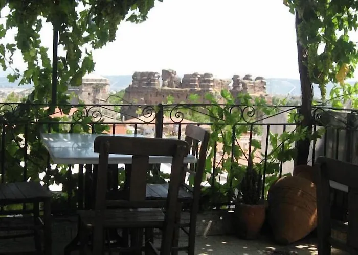 Odyssey Bed & Breakfast *